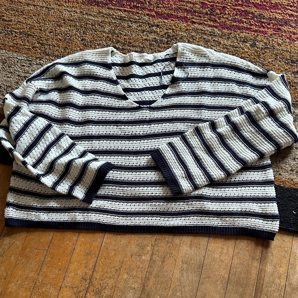 moon & madison Black and White Striped V-Neck Sweater